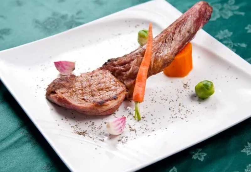 亞里士餐廳 戰斧豬排