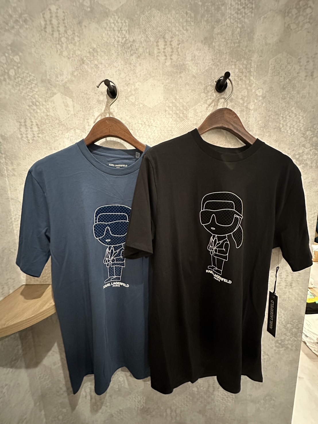 Karl Lagergeld 卡爾 線條膠印卡爾 短袖上衣 短T