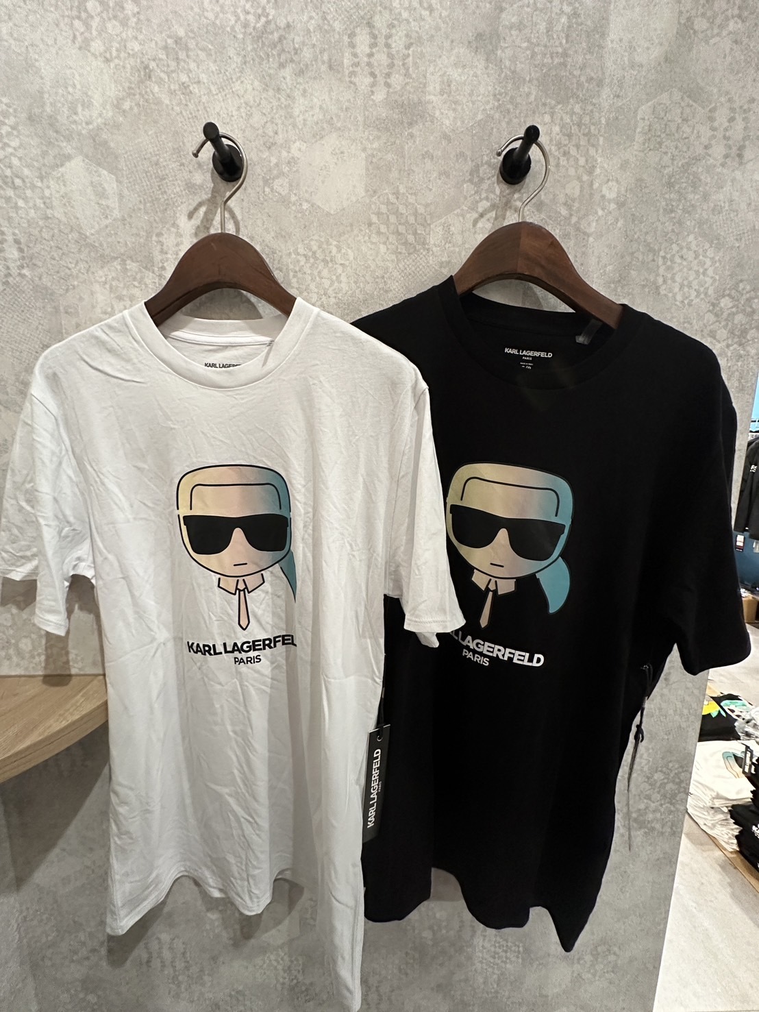 Karl Lagerfeld 卡爾 漸層大頭卡爾 短袖上衣 短T