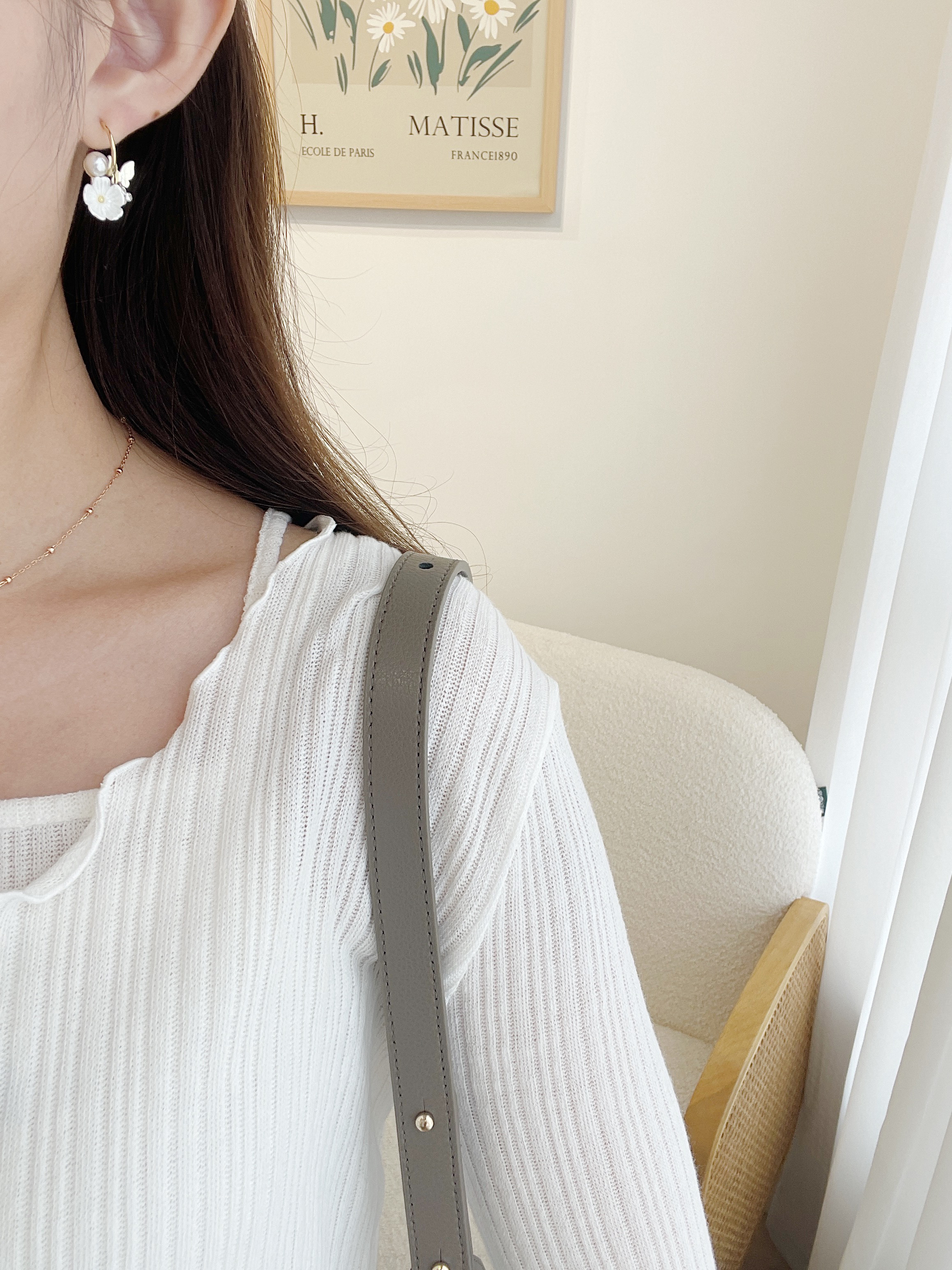 AC086 Floral Loops Earrings