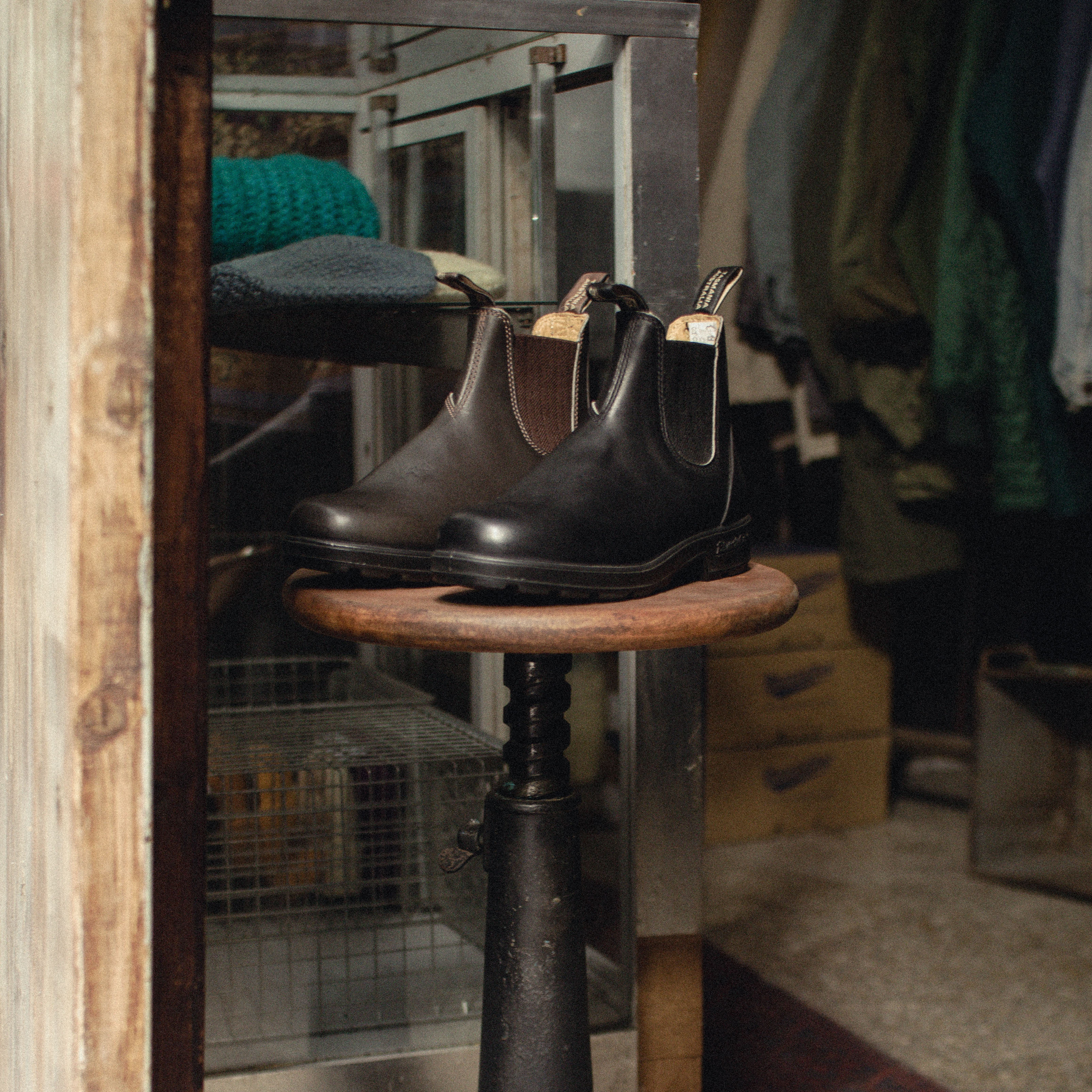 BLUNDSTONE BOOTS 牛皮 防水 膠底 雀爾西靴 (IN-STORE ONLY)