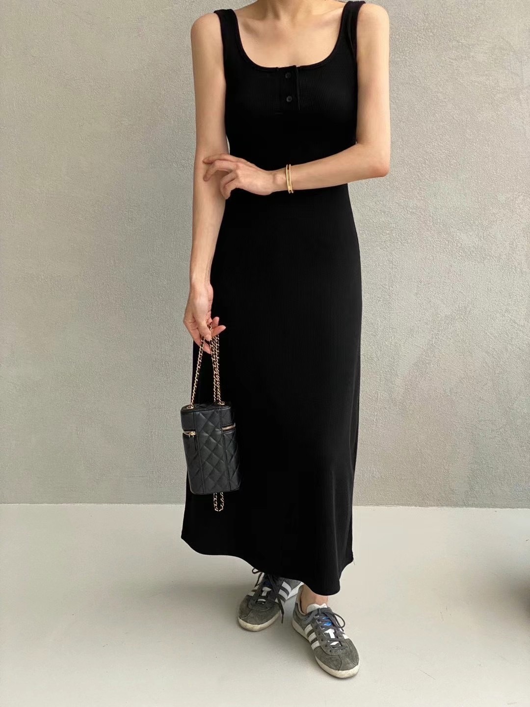 正韓歐美方領排釦合身長洋