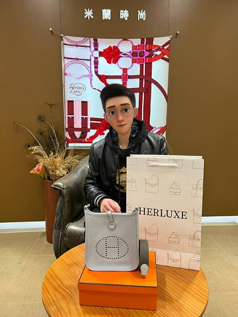 【 感謝支持 】型男先生到店揀咗Mini E聖杯藍🥳 係送比太太嘅禮物🎁 先生之前幫襯我地買C19❤️‍🔥 多謝你嘅支持與信任🫶💪