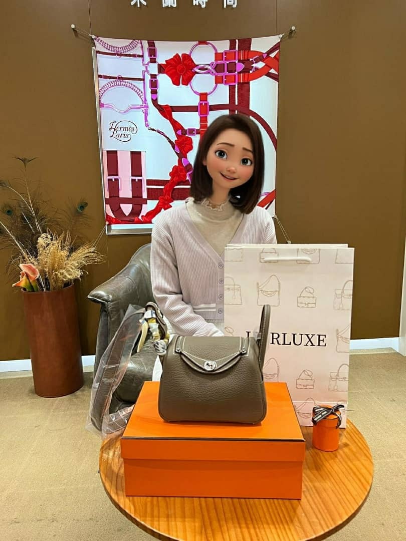 【 感謝支持 】爽快靚靚來pick up Lindy mini大象銀🐘🔗  最耐看的顏色銀扣👍🏻 靚靚快手速秒走呢隻現貨🤗 多謝你嘅支持與信任🫶💪