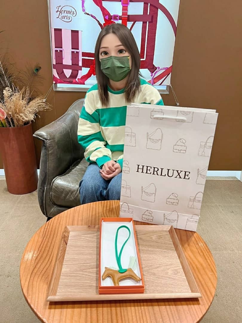 【 感謝支持 】爽快靚靚來揀咗馬仔🥳 靚靚讚我哋價錢抵買👍🏻 又有現貨😍 開心埋單帶走🤗 多謝你嘅支持🫶