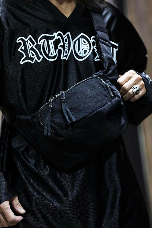 方形尼龍單肩包