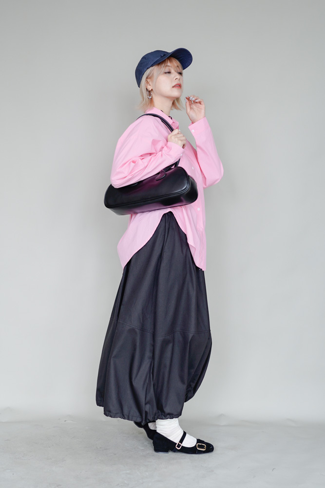 [LUV IS TRUE]★25SS★韓国人気★SM BALLOON SKIRT Slim balloon skirt -Free size (BLACK)