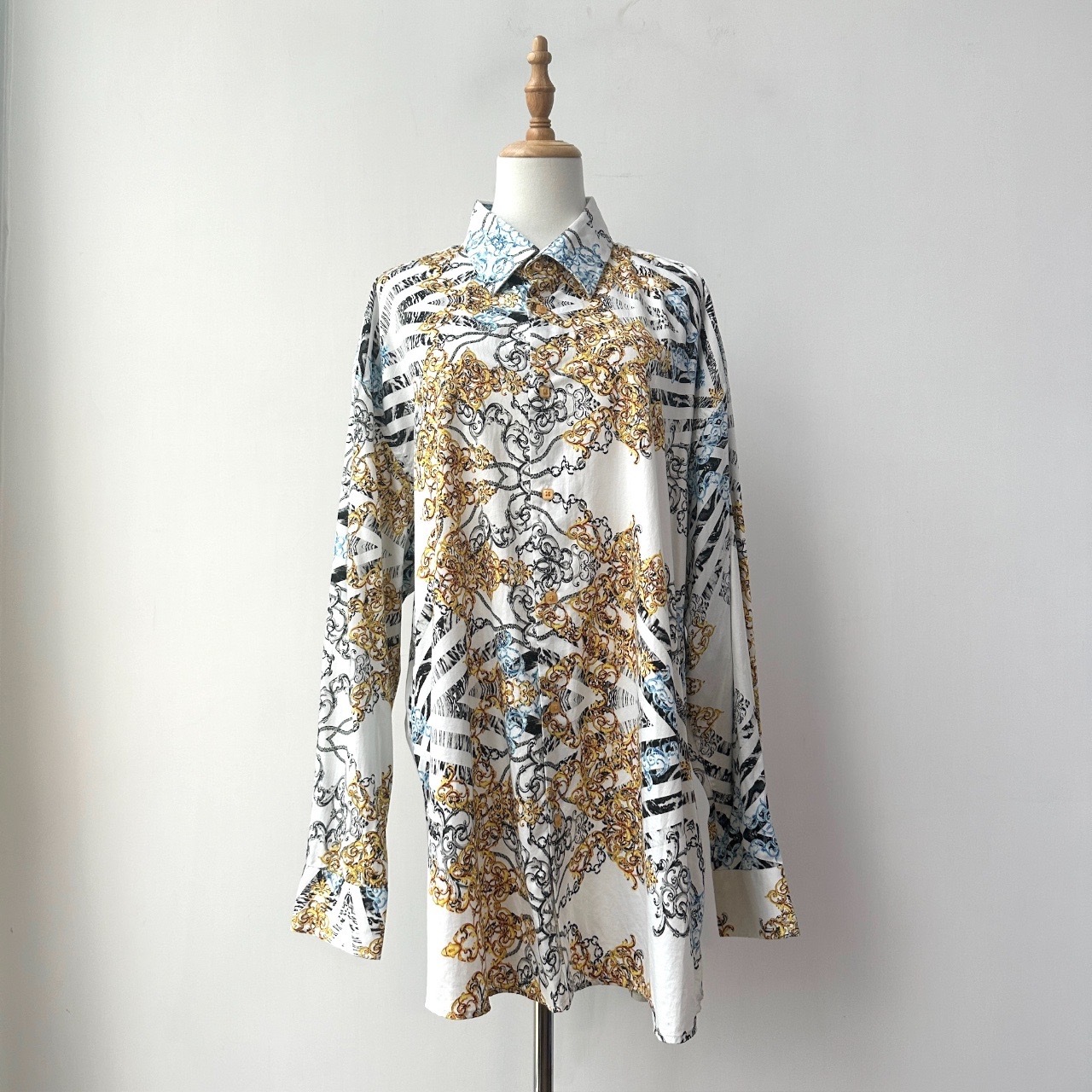 白色華麗巴洛克風古著上衣