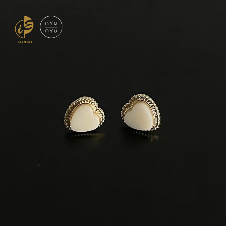 🇰🇷 Nyunyu 可愛冰石心形耳環