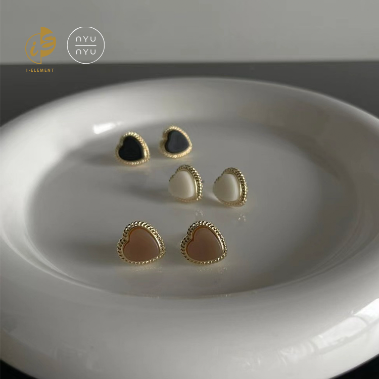 🇰🇷 Nyunyu 可愛冰石心形耳環