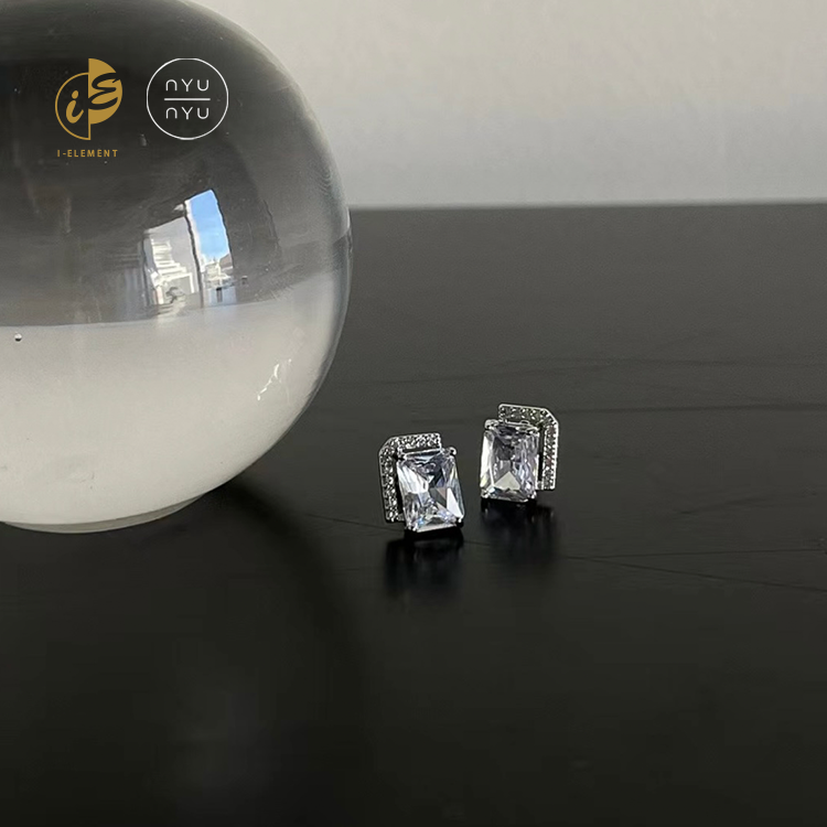 🇰🇷 Nyunyu 輕奢金邊閃石耳環