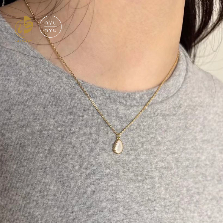 🇰🇷 Nyunyu 輕奢白石吊墜頸鏈