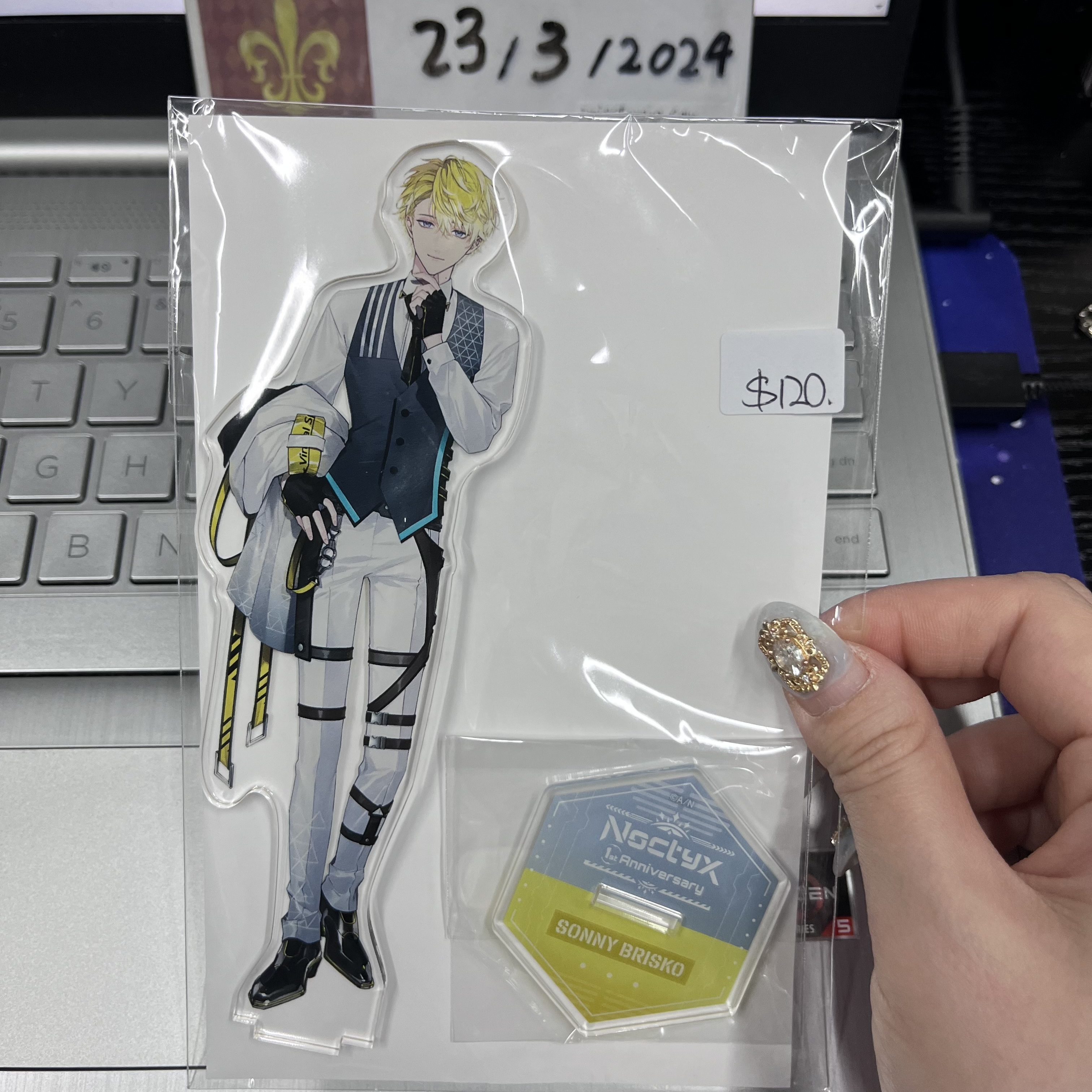 彩虹社 SONNY 立牌