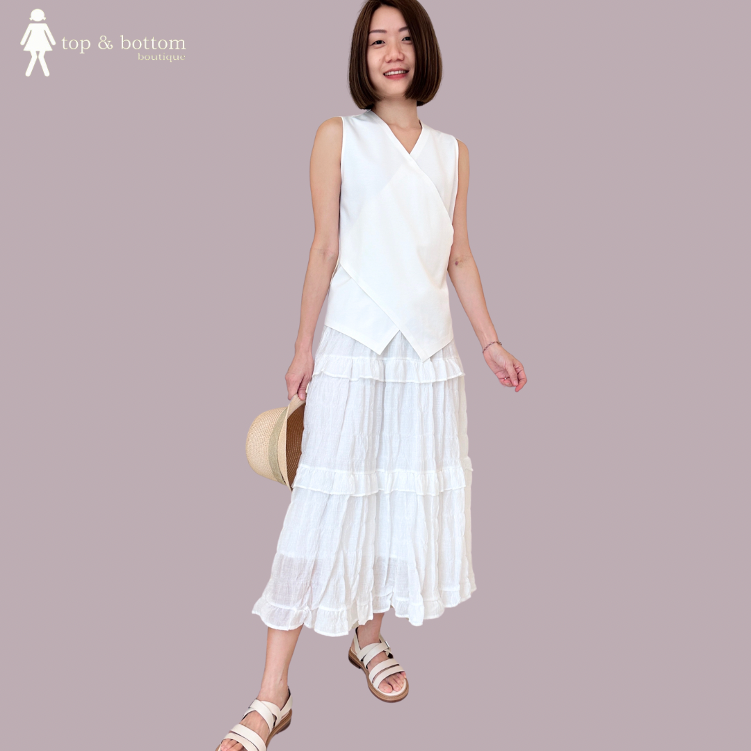 SLEEVELESS V NECK OVERLAP BLOUSE