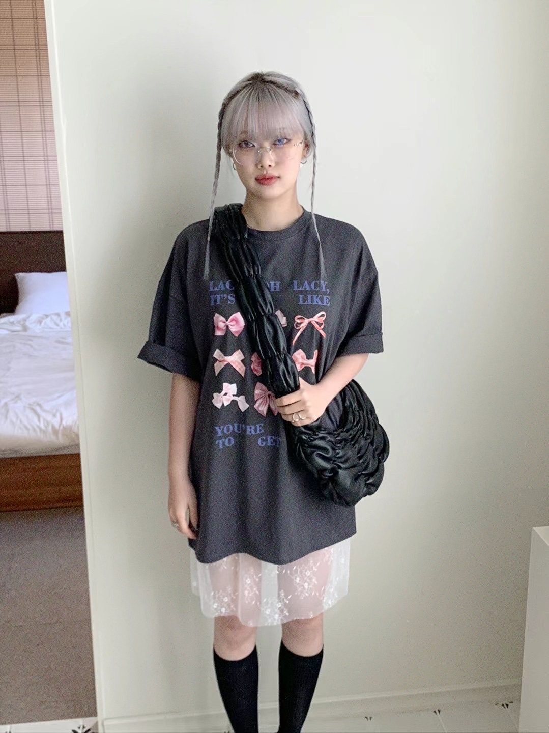 【優惠現貨】韓國多款蝴蝶結OVERSIZE TEE（2色）