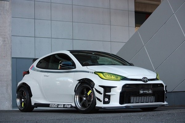 GARAGE VARY FRONT LIP SPOILER TOYOTA GR YARIS