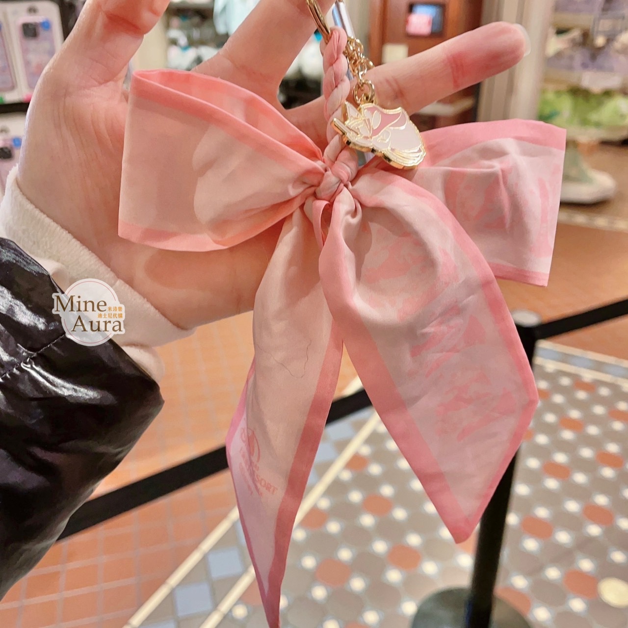 (限時特價) 奧蘿兒公主 Aurora 粉色 蝴蝶結綁帶造型 鑰匙圈 吊飾 睡美人 Sleeping Beauty -上海迪士尼樂園