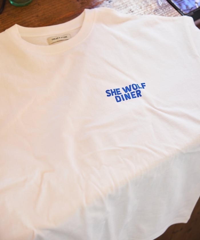SHE WOLF DINER× FREAK'S STORE/SHE WOLF DINER Custom made big silhouette back print T-shirt WOLF