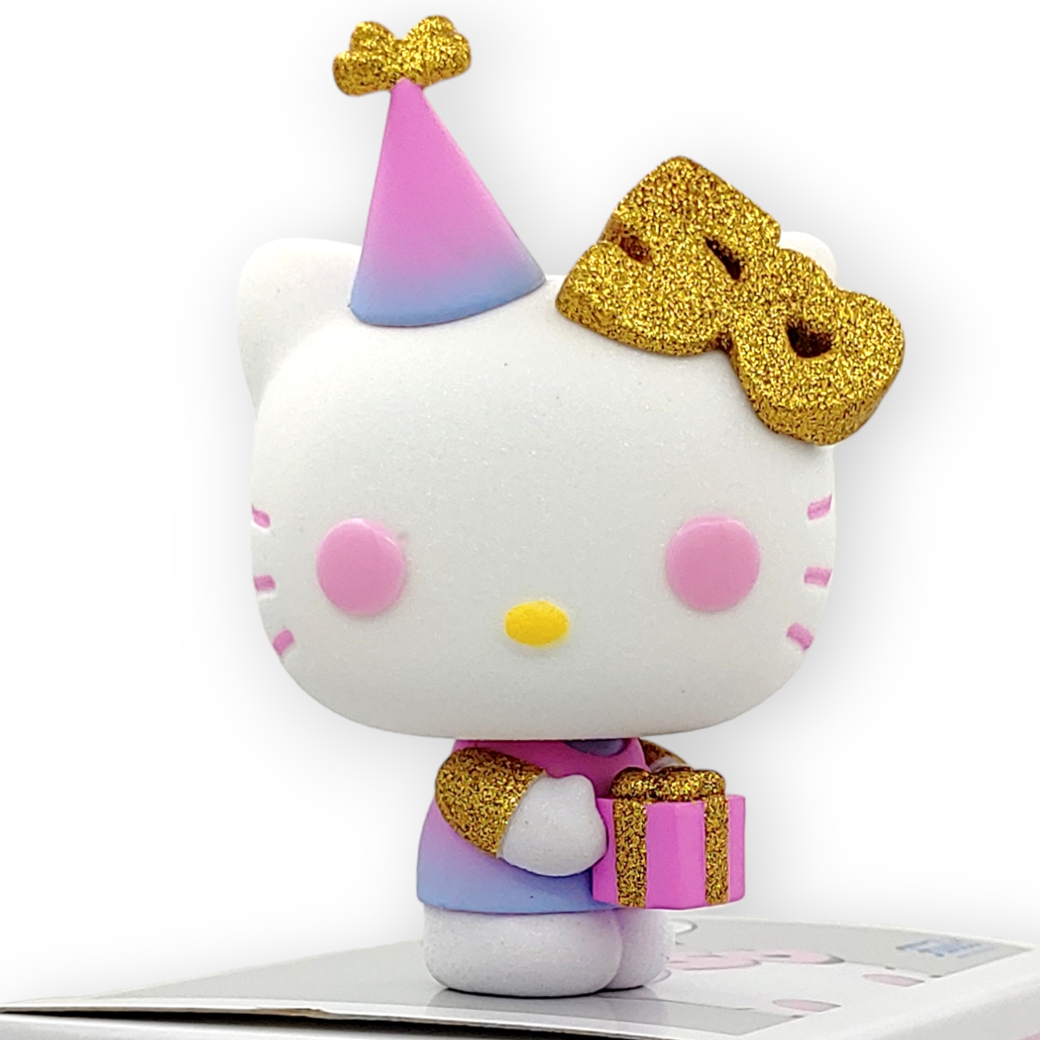 FUNKO POP<Hello Kitty 50週年>HELLO KITTY_禮物(鑽石版)-No.77