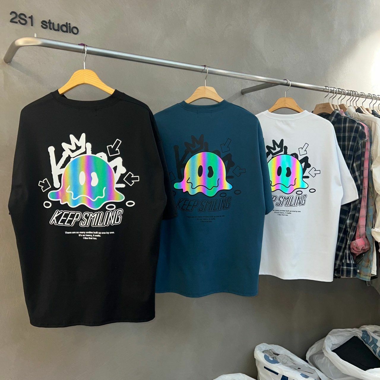 3M反光笑哈哈圖案英文字短袖Tee BARON-071T