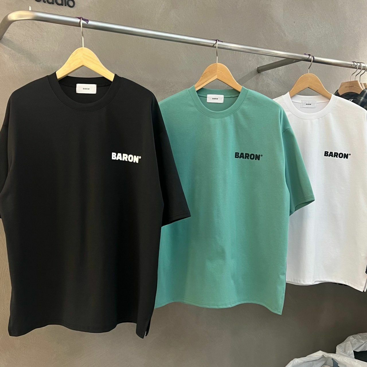 3D熊圖案英文字短袖Tee BARON-072T