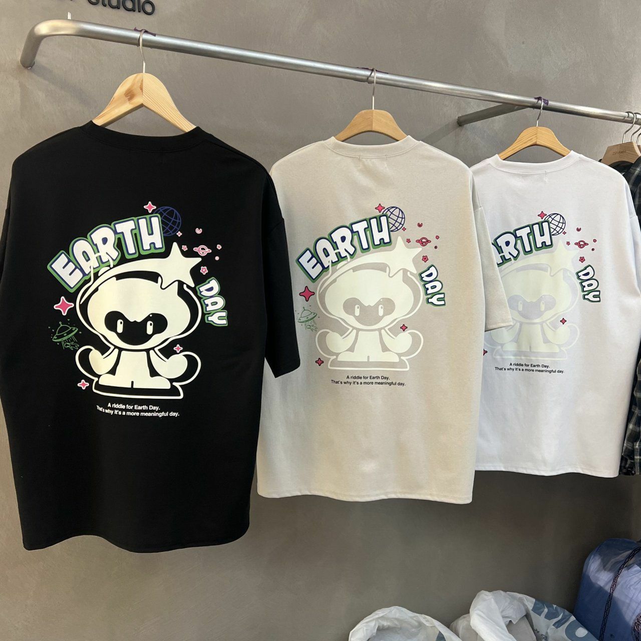 卡通圖案英文字短袖Tee BARON-073T