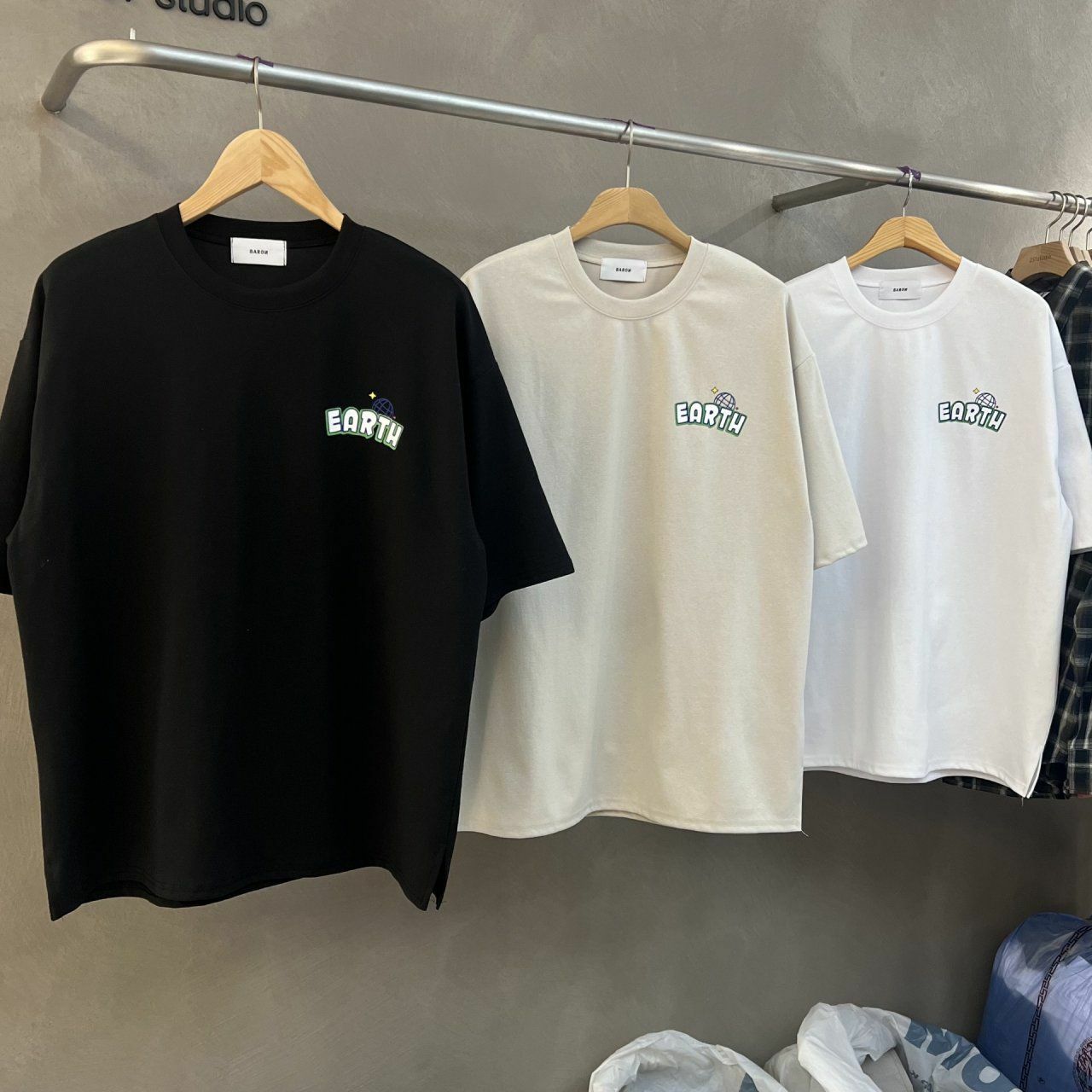 卡通圖案英文字短袖Tee BARON-073T