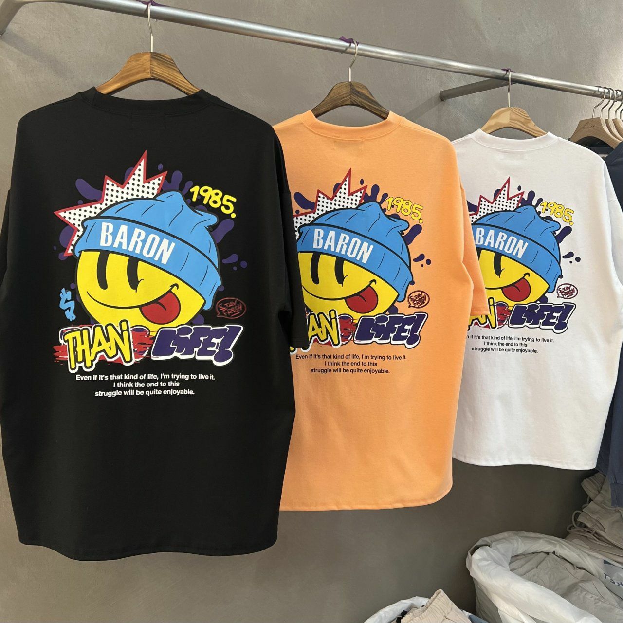 哈哈笑圖案英文字短袖Tee BARON-081T