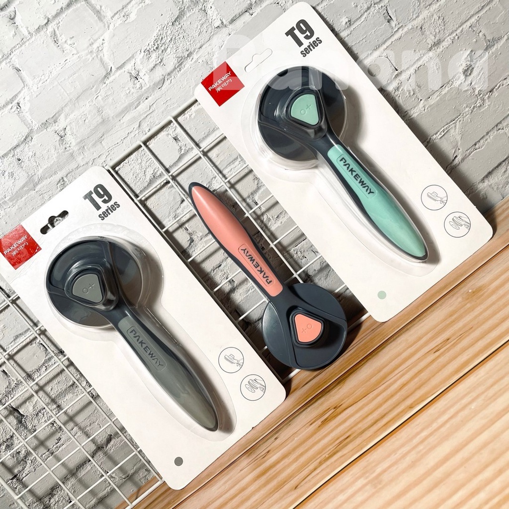 Pakeway|犬貓脫毛梳 一鍵式自動除毛梳