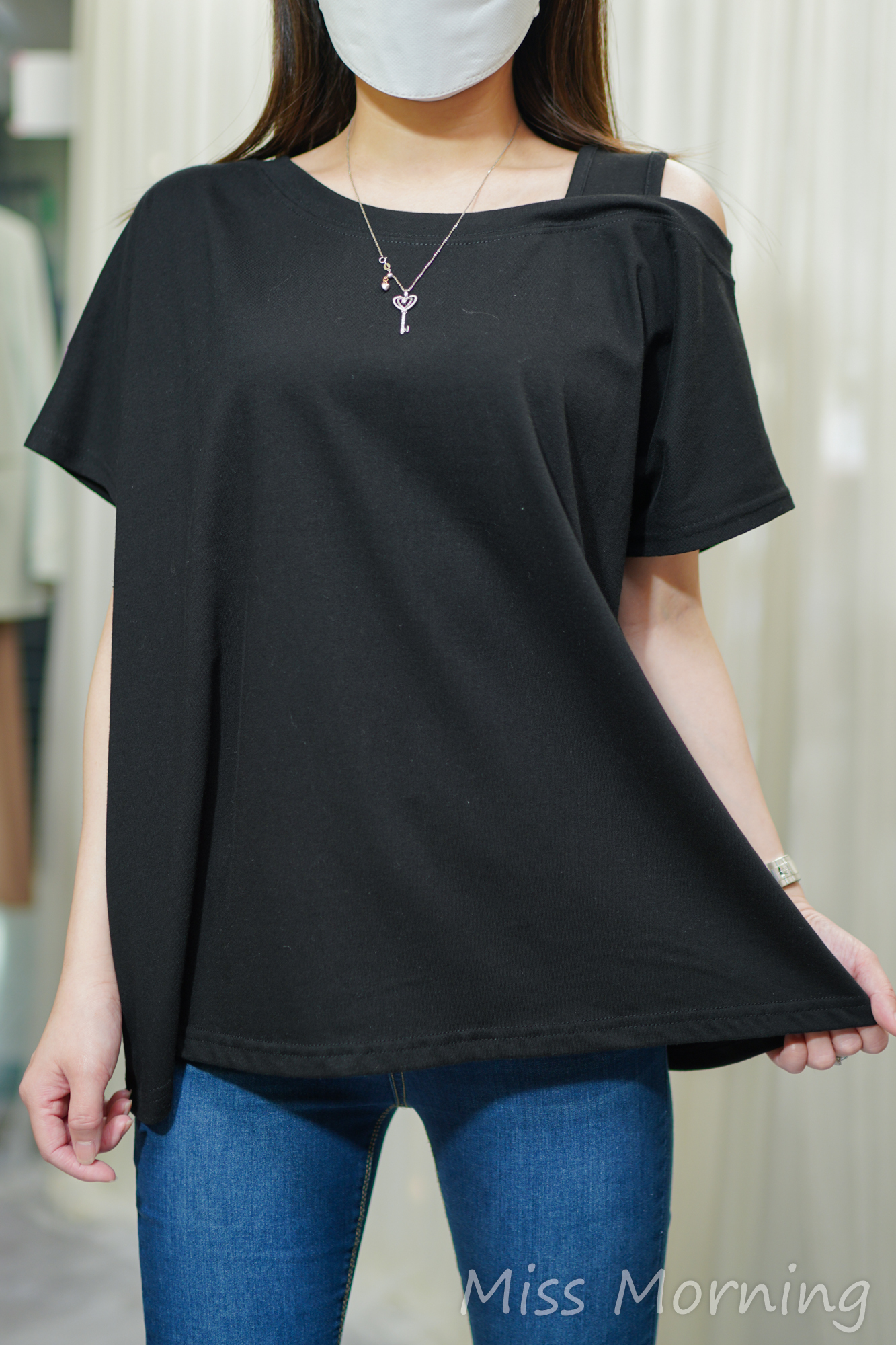 淨色單露肩款上衣(13794)