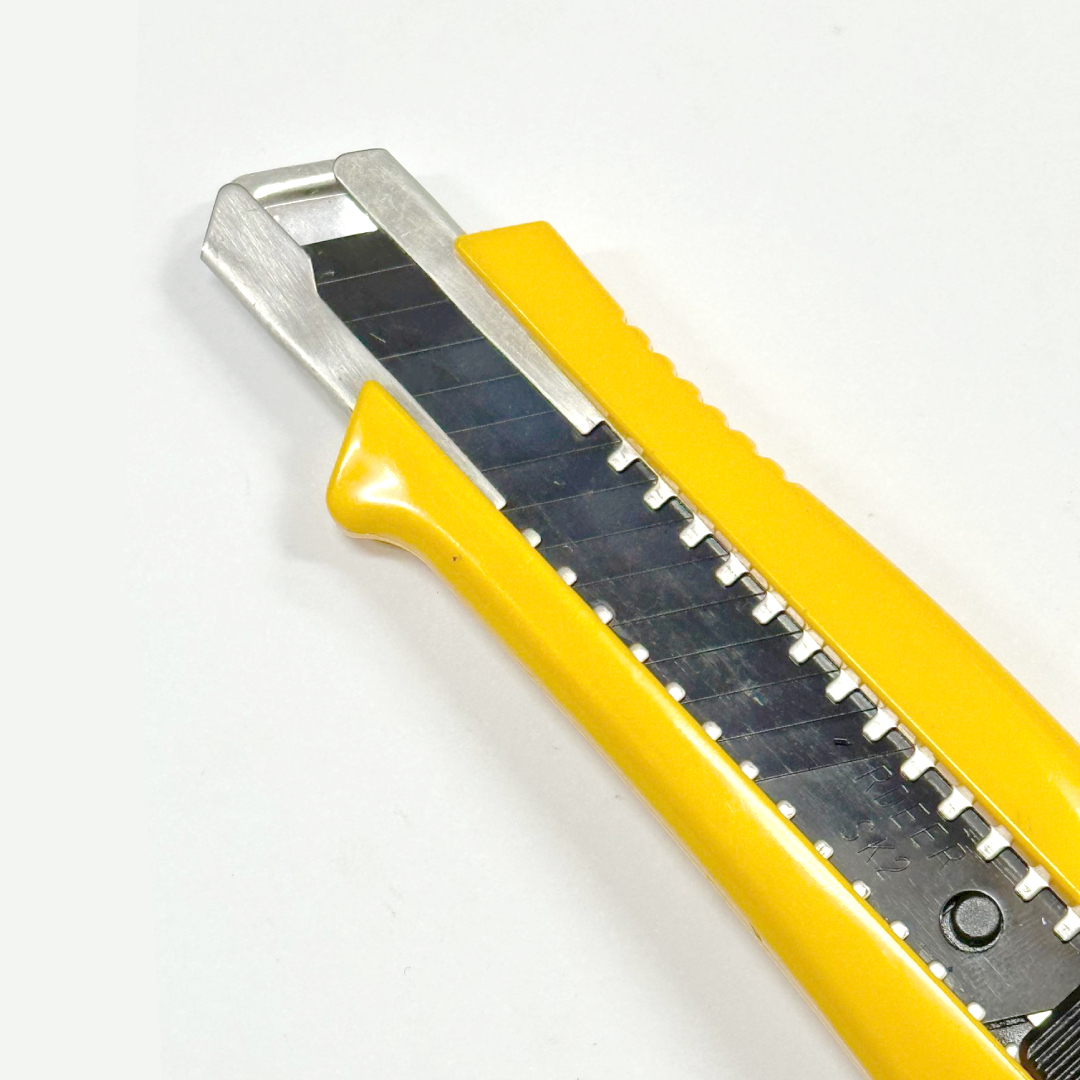 飛鹿牌 18mm 美工介刀(內含SK2刀片)