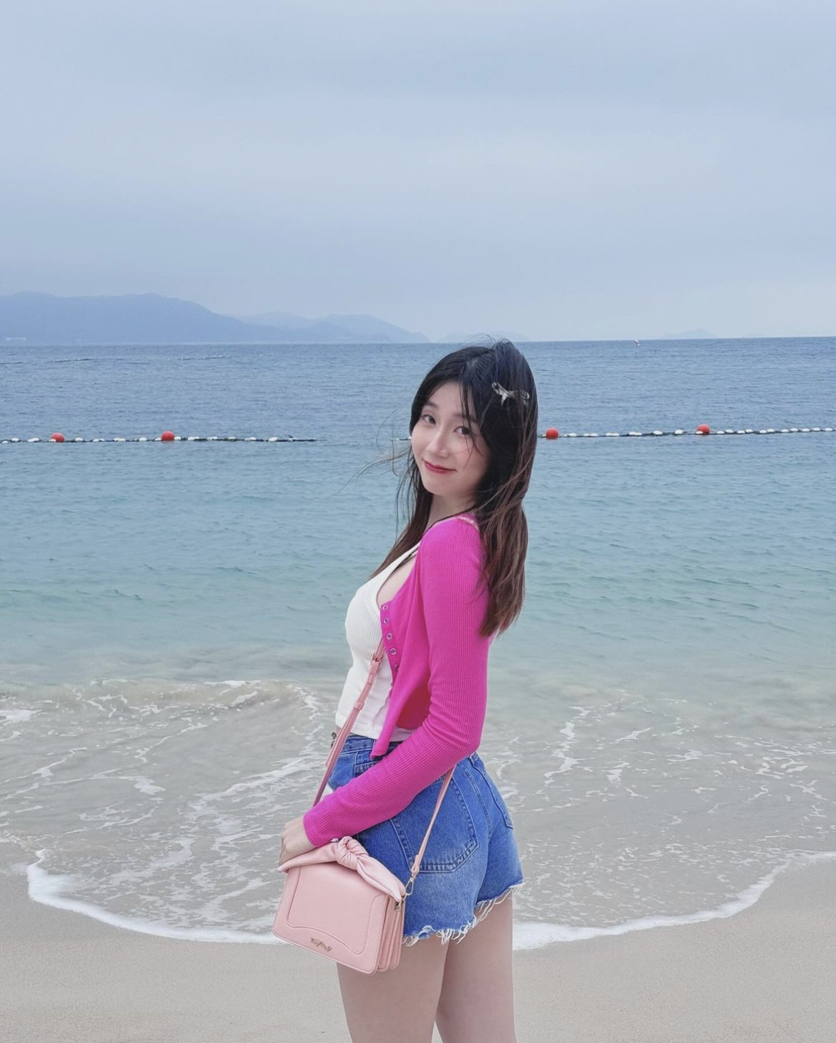 Airy蝴蝶結斜背包
