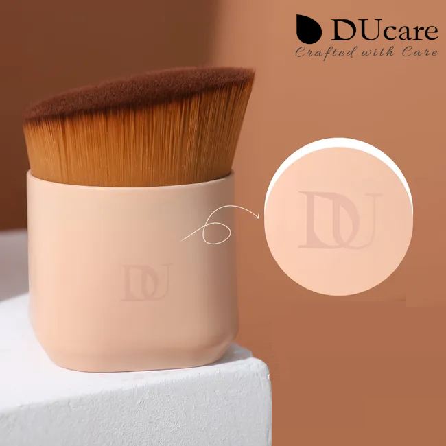 DUcare - Angled Traceless Foundation Brush