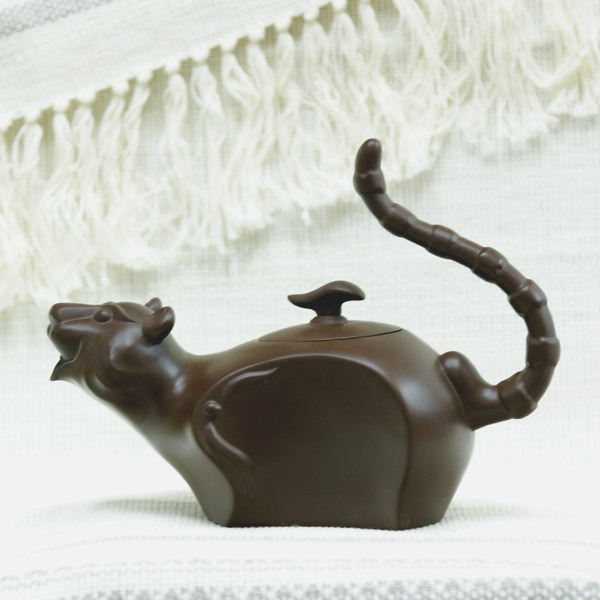 鹿港窯禮品館│意象十二生肖【招財福虎】升官封侯 紫砂泥