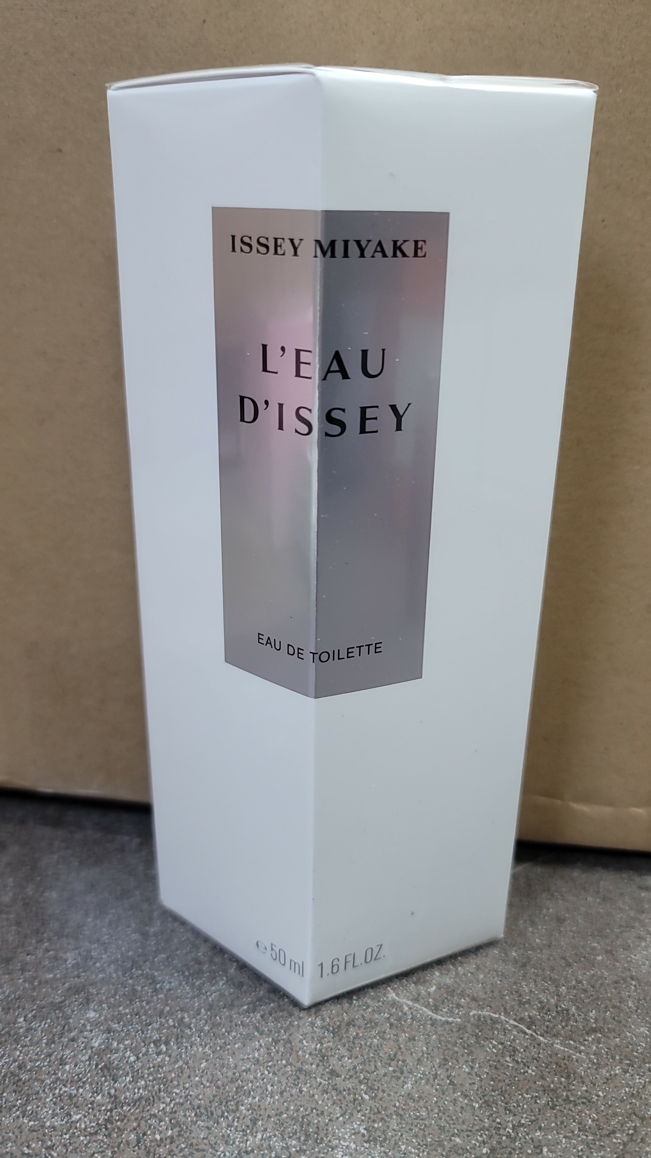 cc9941  21)Issey Miyake L'eau D'Issey Women EDT 50ml $249/1 $480/2