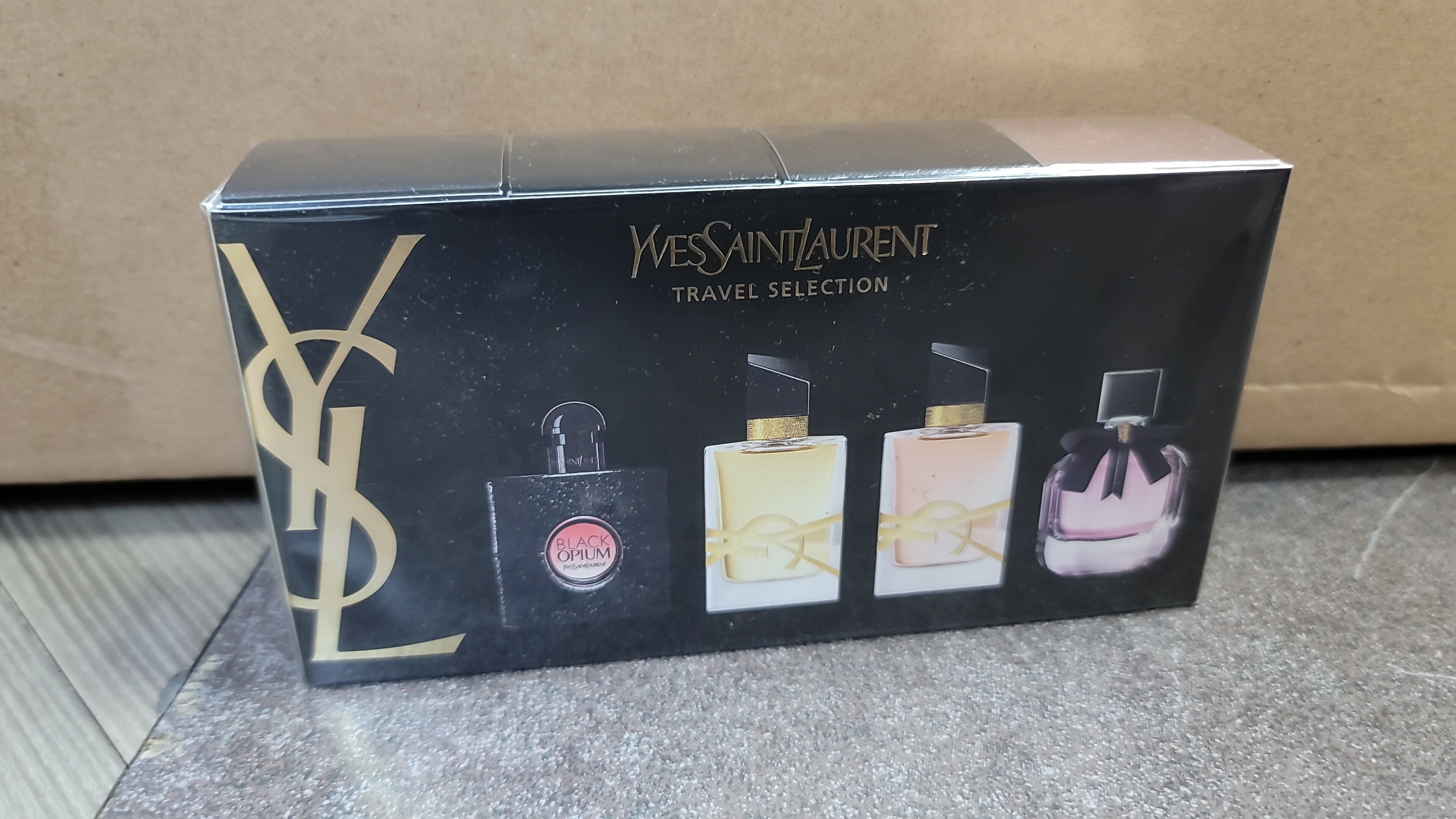 cc9951 31) YSL Travel Mini Gift Box Set 7.5ml*4