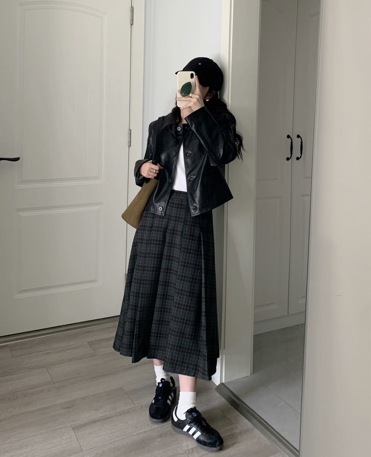 ADIDAS ORIGINALS SAMBA 黑白