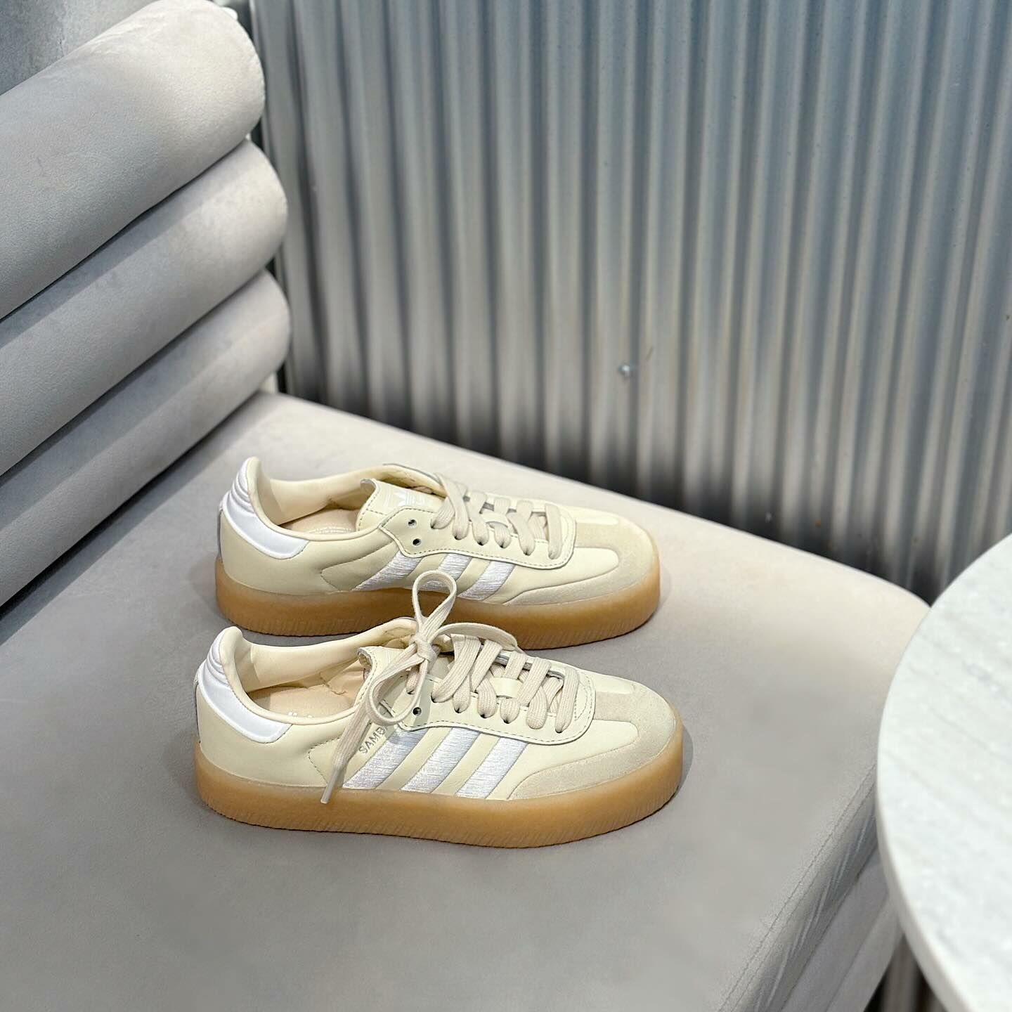 Adidas Originals Sambae 奶油歐蕾 米白 焦糖底 森巴 增高 厚底 鬆糕鞋 ID0434