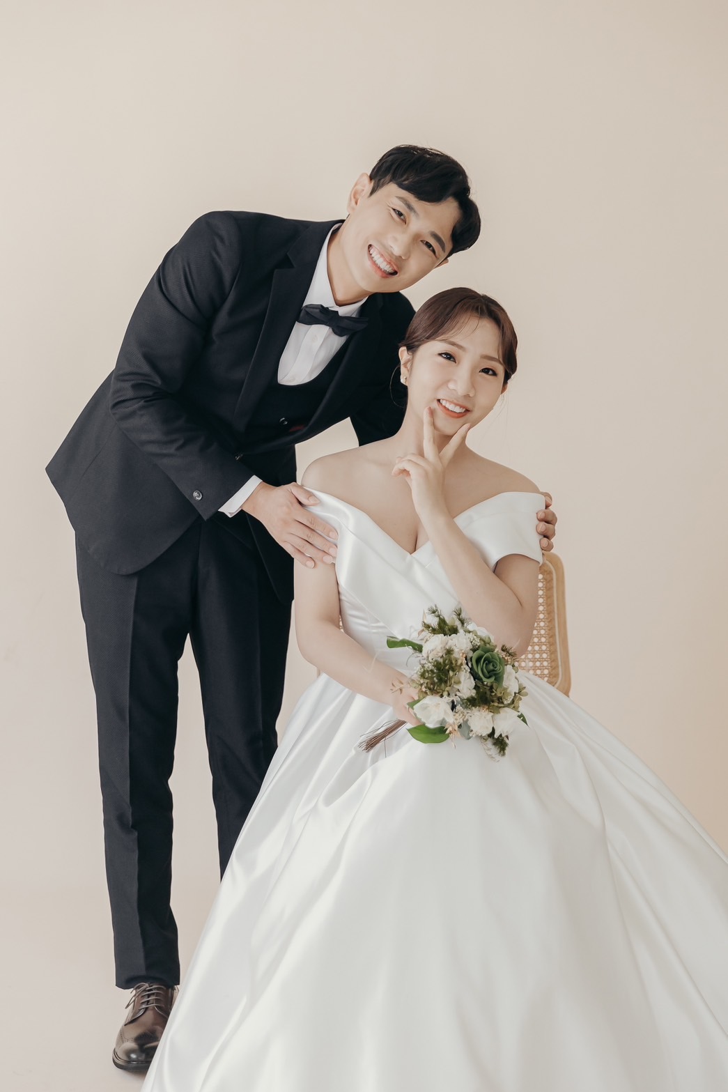 新娘捧花|茉莉綠永生捧花|永生花捧花|外拍捧花|韓式捧花|圓形捧花|森林系捧花|白色捧花|永生捧花|綠色捧花