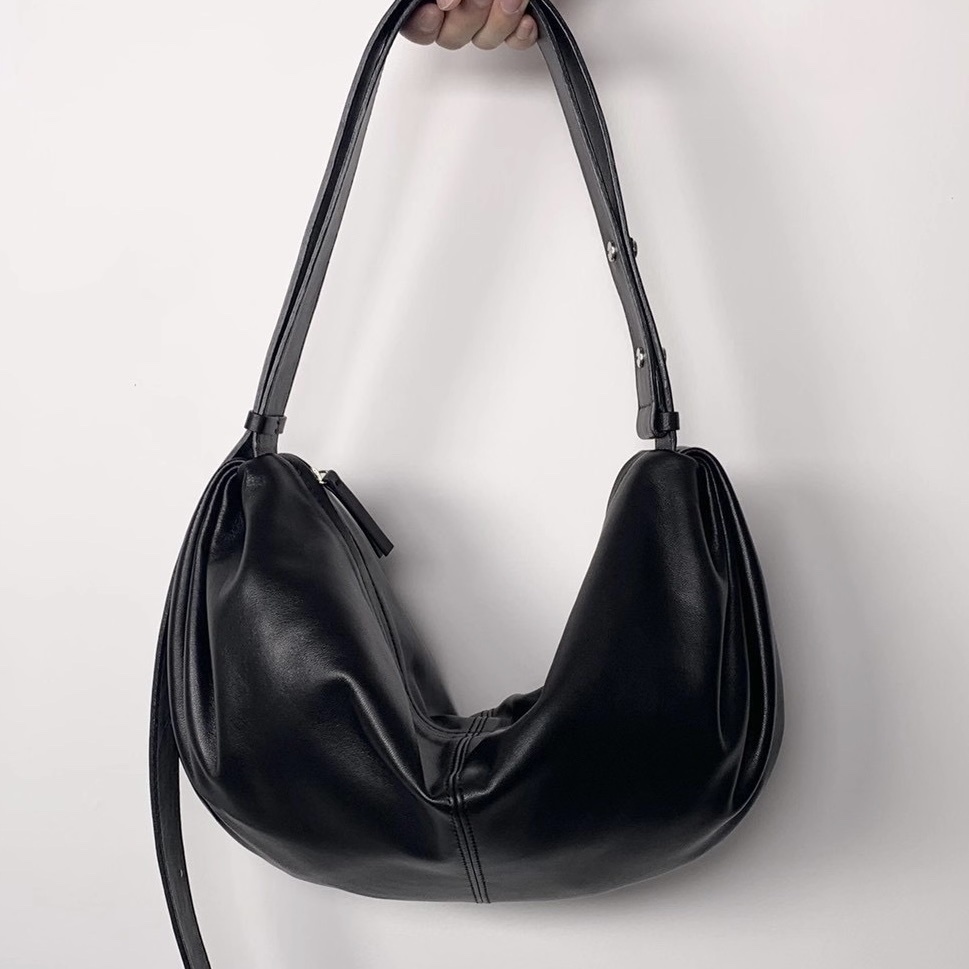 韓國設計師款 羊皮月牙包 現/預