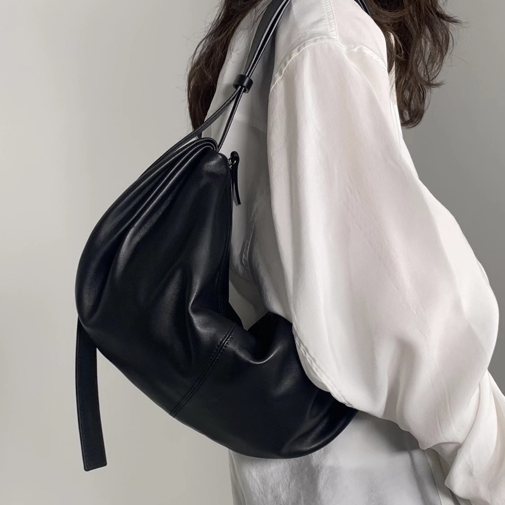 韓國設計師款 羊皮月牙包 現/預