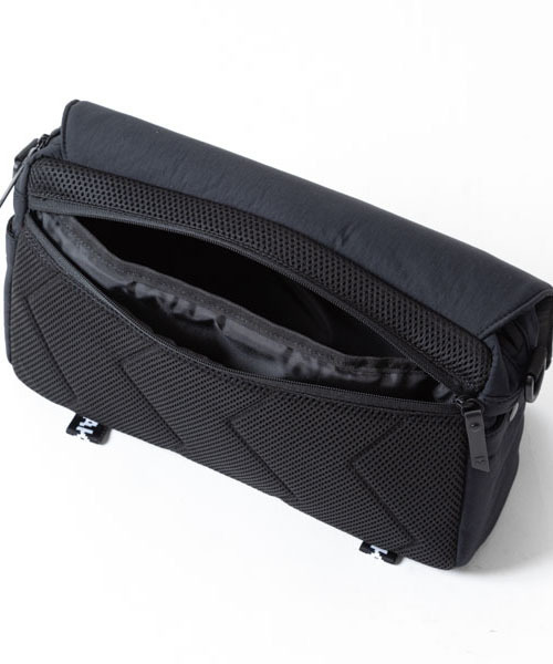 ZEPHYR BUZZ SD01 SHOULDER BAG