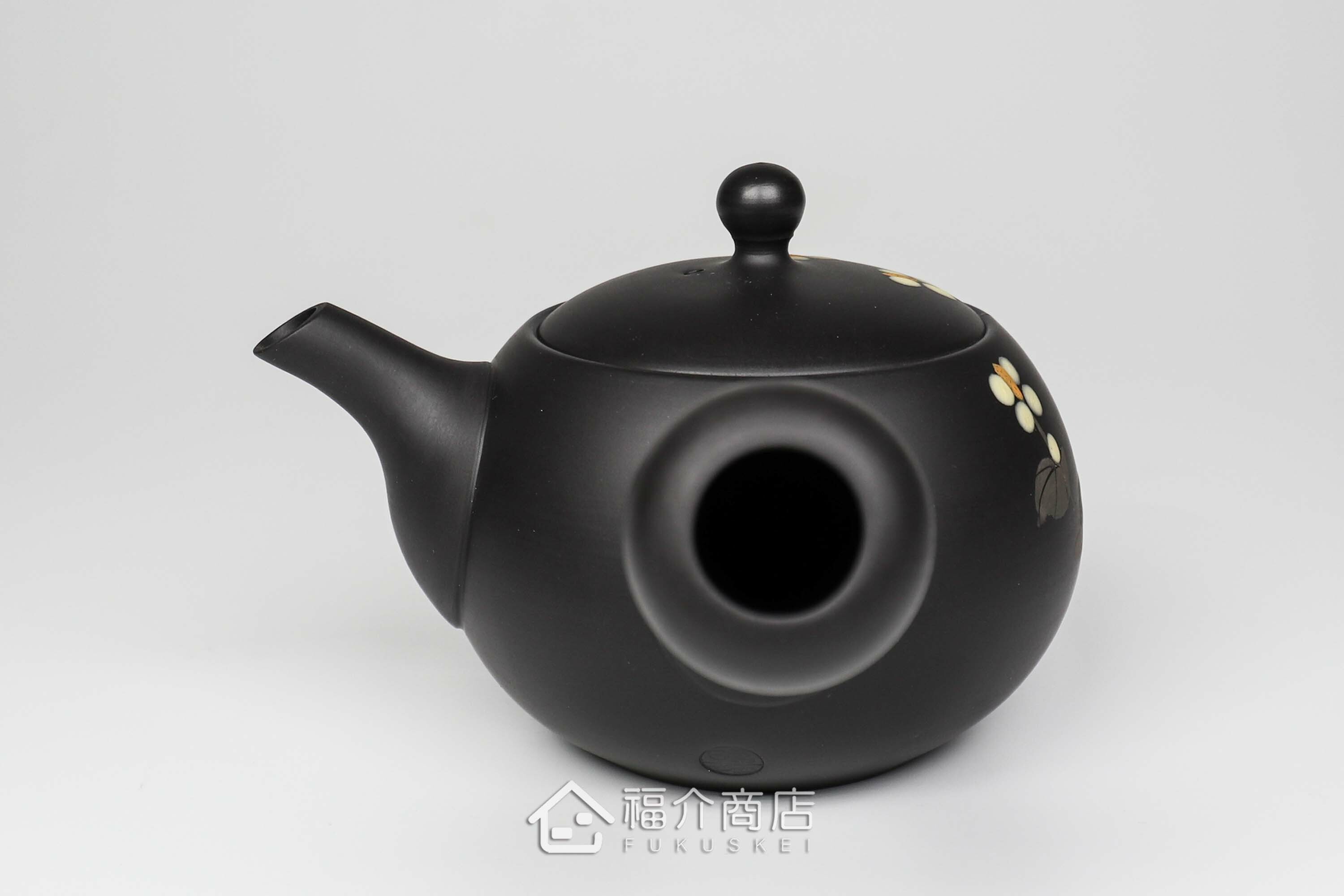 泡茶用的日本陶瓷茶壺