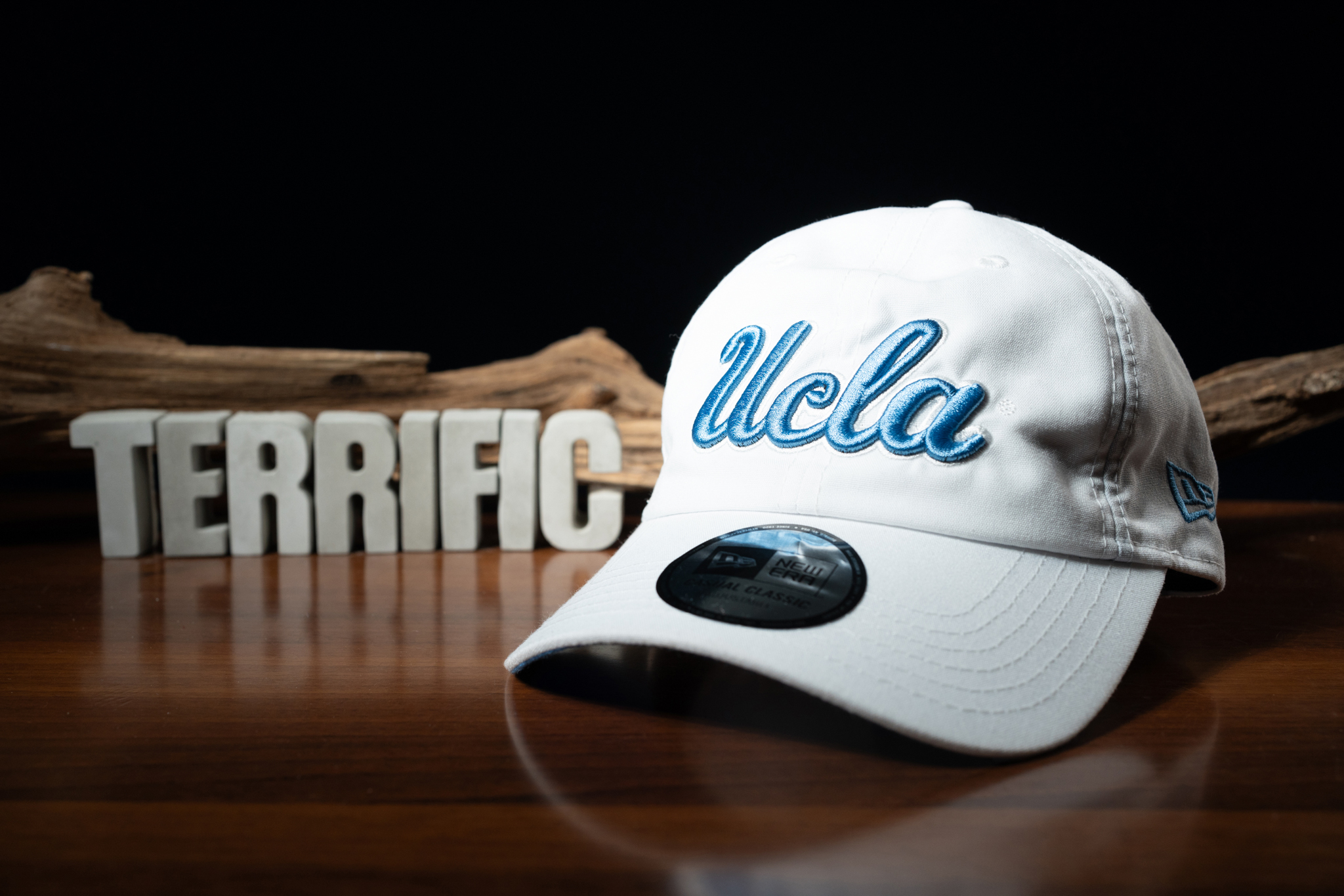 NCAA帽子 UCLA 加州大學 洛杉磯分校 白 水藍字 老帽 New Era Casual Classic 可調式 全新