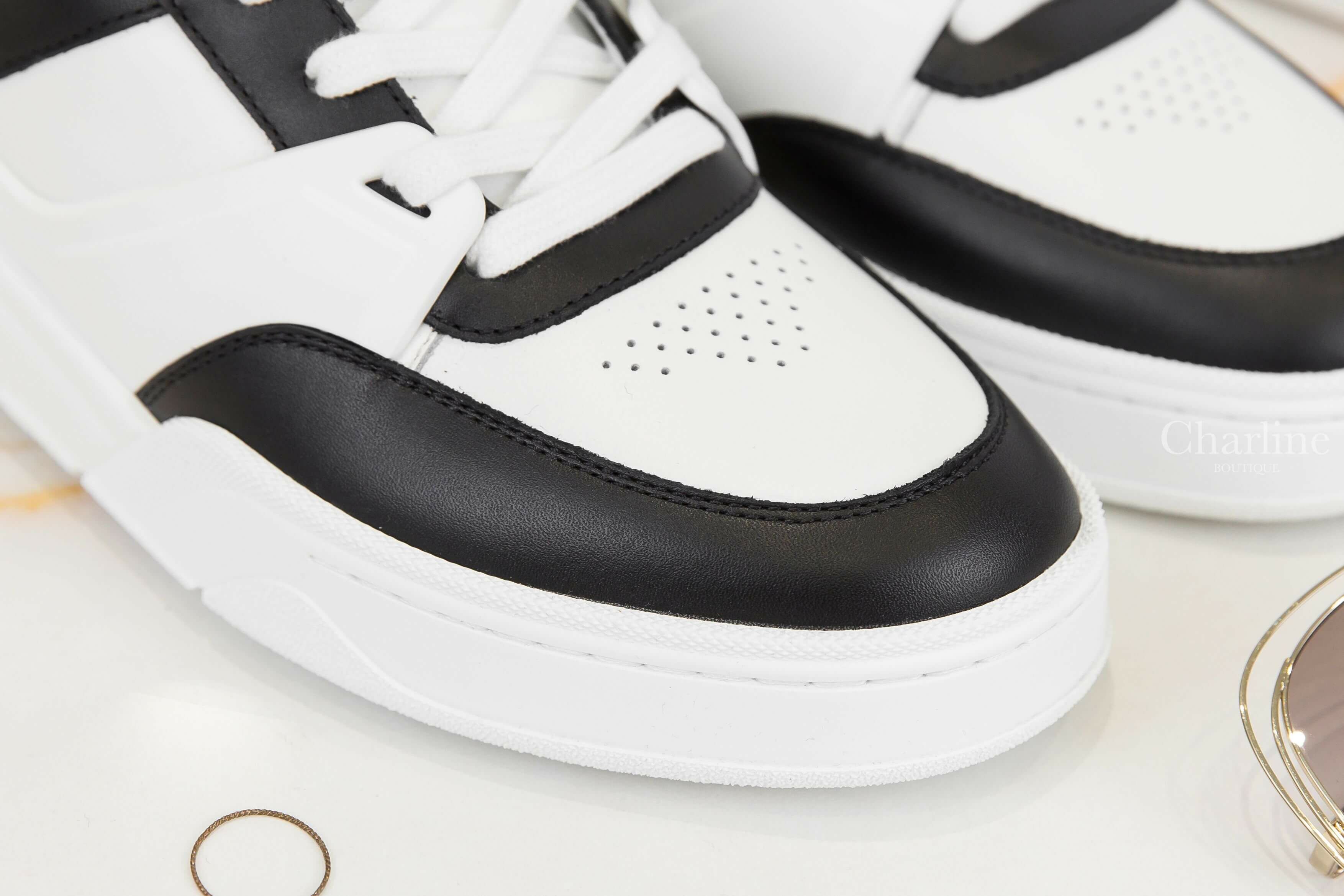 Celine Celine Trainer CR-07 Low Lace-up Sneaker In Calfskin 光學白黑底白字後跟拼黑色小牛皮低筒運動鞋