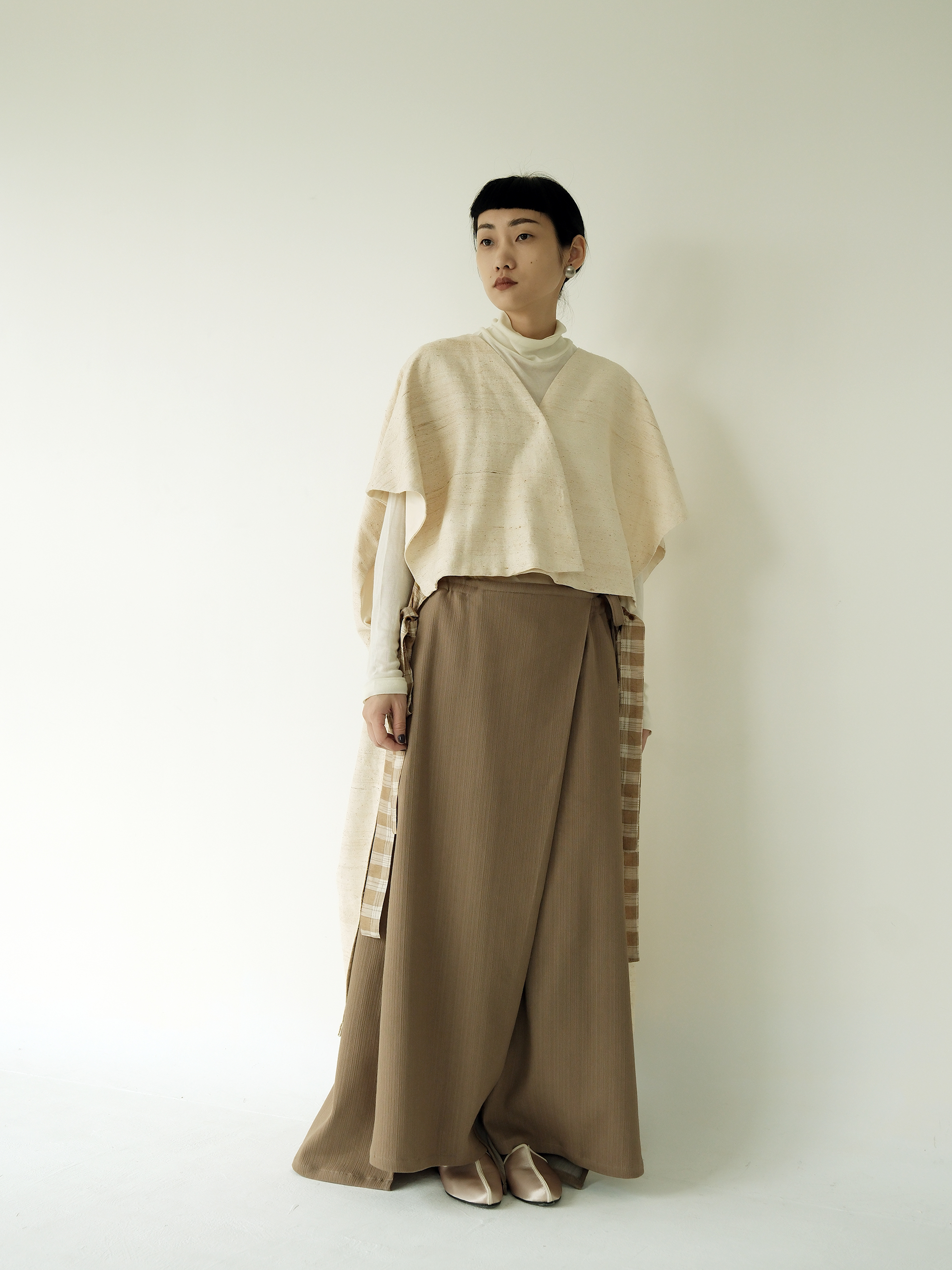 川 衣 WEAR BEING 前短後長綁帶兩穿式上衣洋裝  米麻粗蠶絲