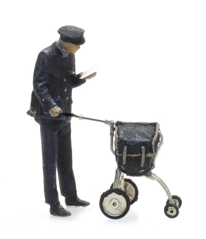 Artitec 5870004 HO scale Postman and cart