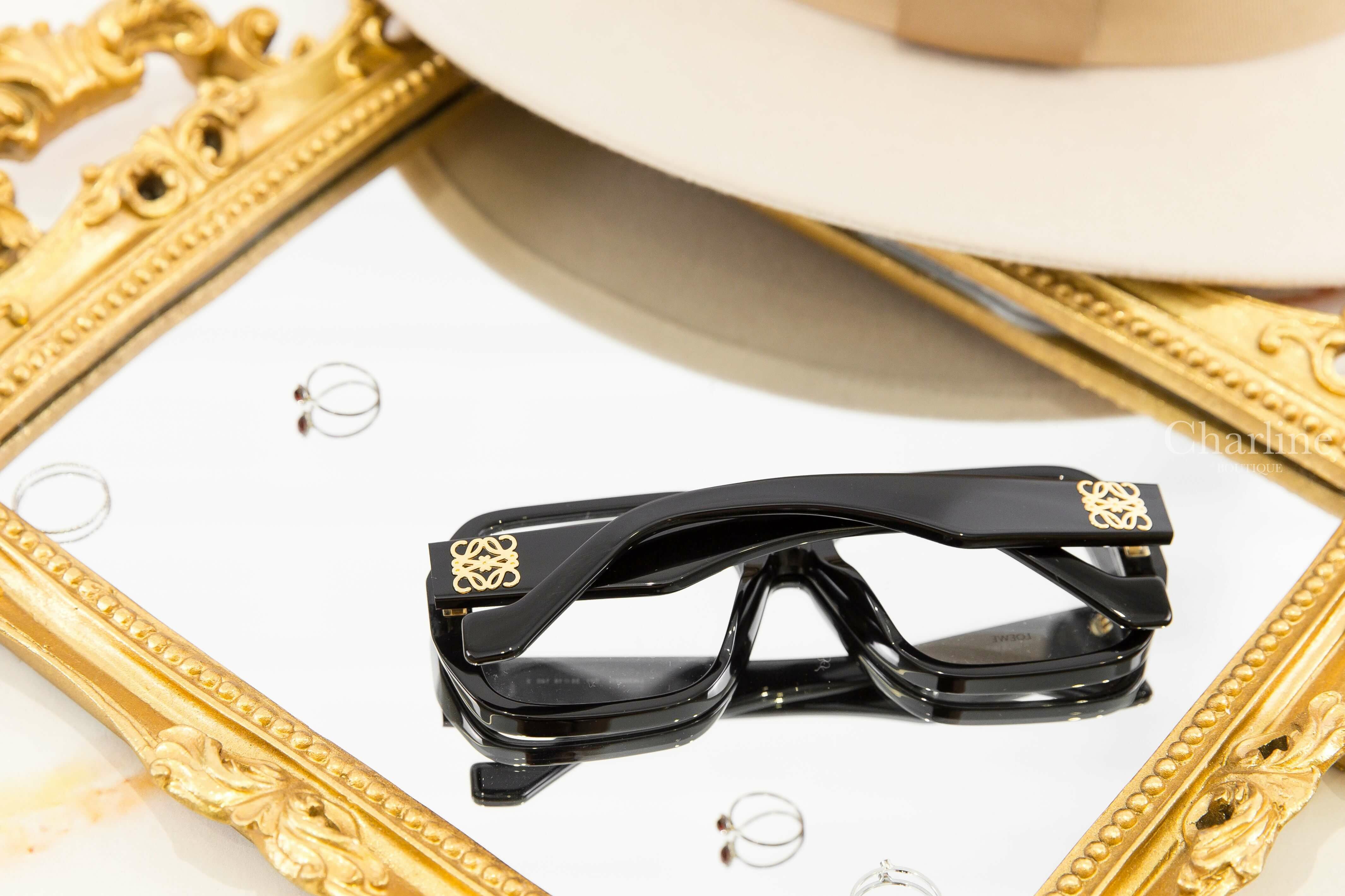 Loewe Glasses 黑色方框側邊金色 Logo 平光眼鏡