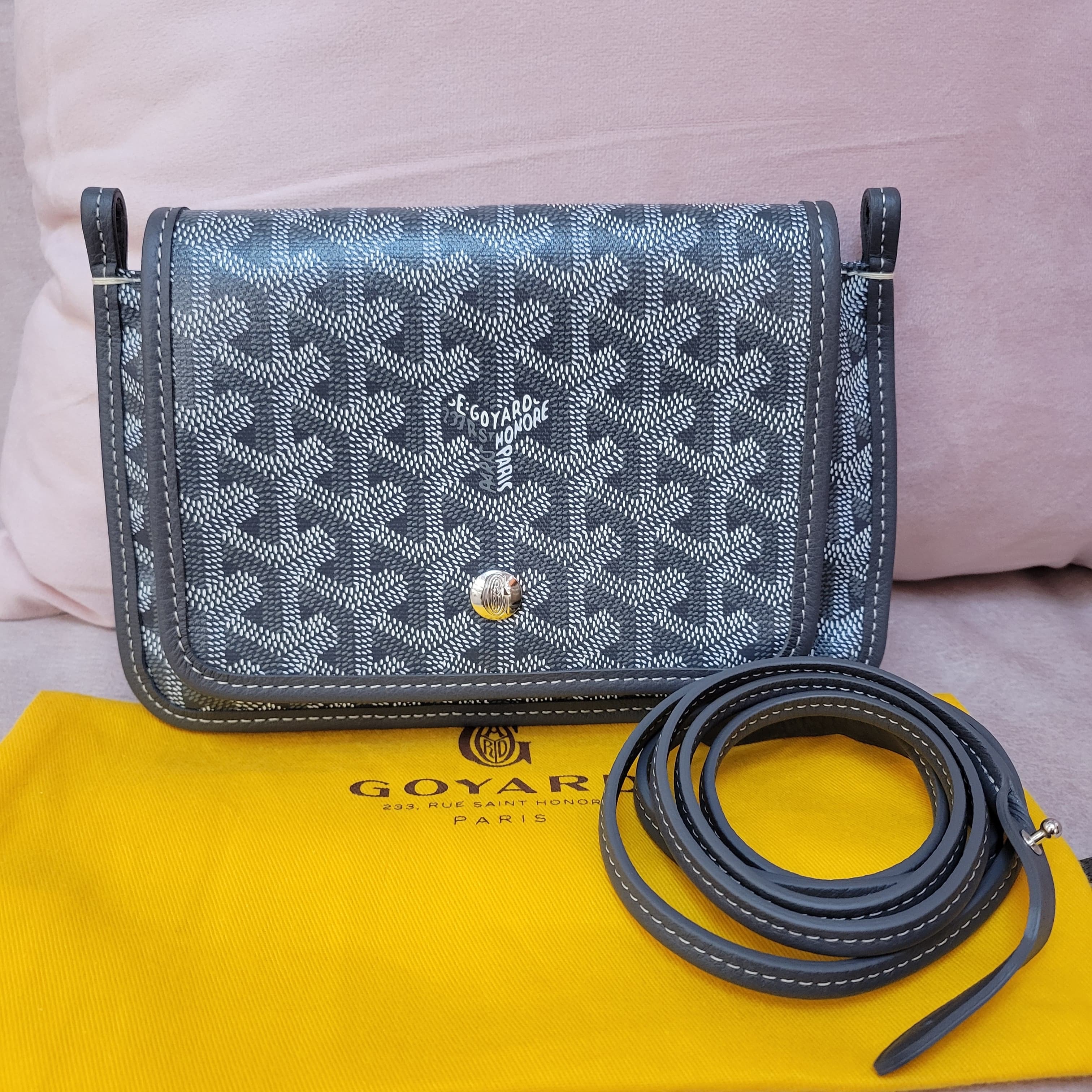 Goyard PLUMET POCHETTE gris