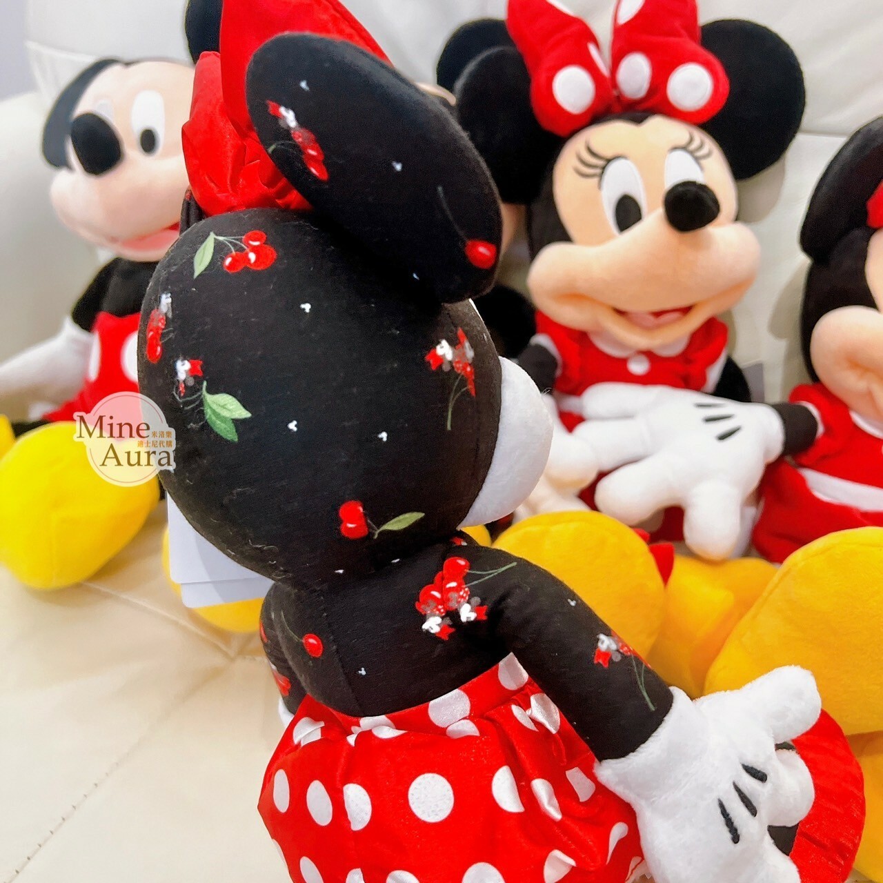 (特價現貨) 米妮 Minnie 滿版櫻花設計 娃娃 玩偶 -上海迪士尼商店